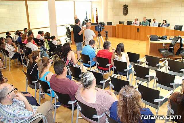 Autoridades municipales clausuran el programa de Formacin para la Inclusin Social (FORIN) - 12