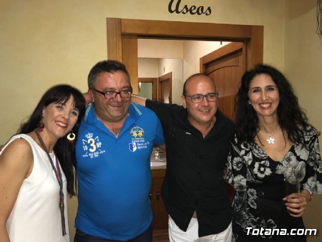 Antiguos alumnos del colegio Santa Eulalia se reencuentran despus de 30 años - 4