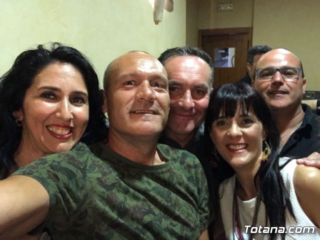 Antiguos alumnos del colegio Santa Eulalia se reencuentran despus de 30 años - 5