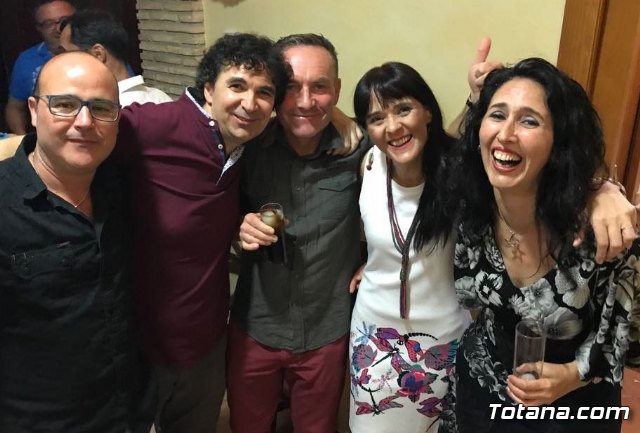 Antiguos alumnos del colegio Santa Eulalia se reencuentran despus de 30 años - 6