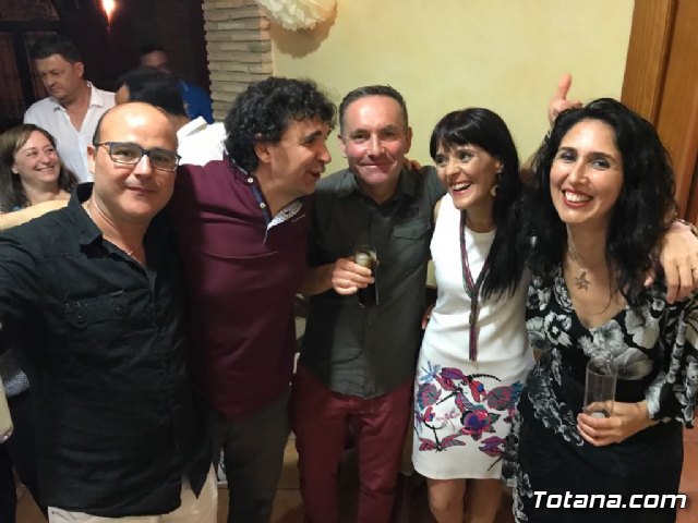 Antiguos alumnos del colegio Santa Eulalia se reencuentran despus de 30 años - 7