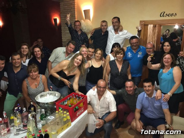 Antiguos alumnos del colegio Santa Eulalia se reencuentran despus de 30 años - 9