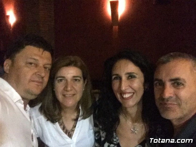 Antiguos alumnos del colegio Santa Eulalia se reencuentran despus de 30 años - 23