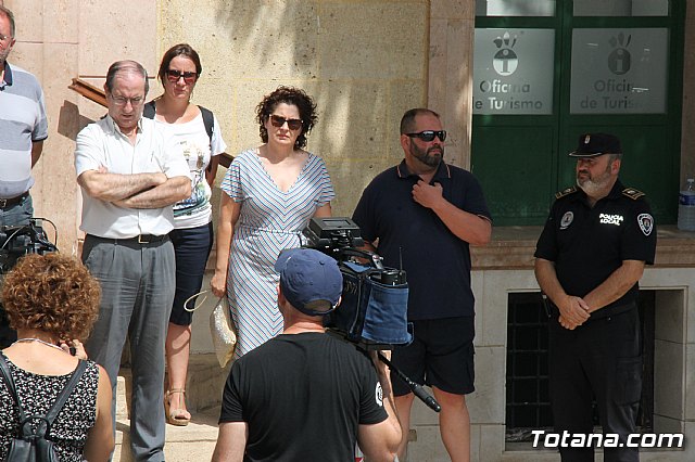 Totana conmemora el XX Aniversario del secuestro y asesinato de Miguel ngel Blanco a manos ETA guardando cinco minutos de silencio en su recuerdo - 6