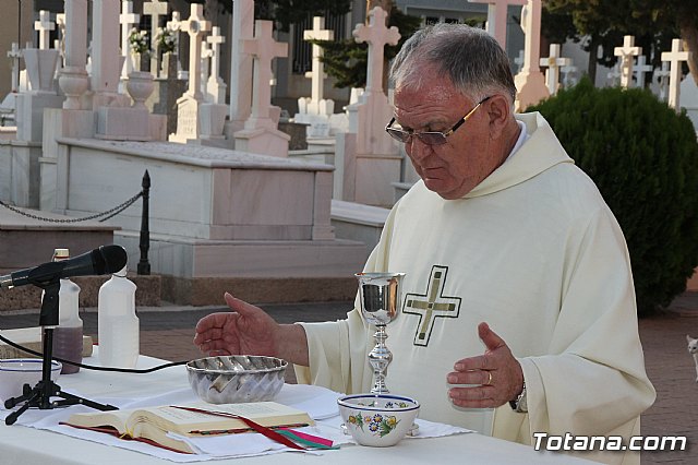 Tradicional Misa en el Cementerio Municipal de Totana “Nuestra Sra. del Carmen” con motivo de la festividad de la Virgen del Carmen - 11