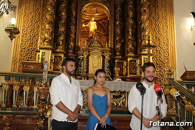 Presentan la segunda parte del programa de actos de la celebracin del 450 aniversario de la dedicacin del Templo Parroquial de Santiago - 6