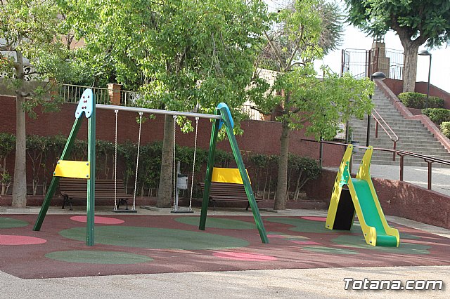 Finalizan las obras de acondicionamiento del rea de juegos infantiles del jardn del Centro Sociocultural “La Crcel” - 4