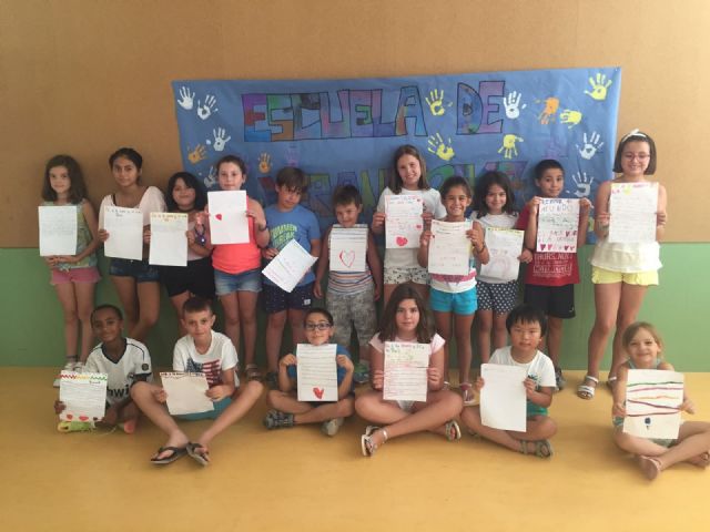 Participantes de las Escuelas de Verano “Holidays 3.0” realizan trabajos sobre la tolerancia, dentro de los actos de la “Semana de la Fuerza de la Memoria” - 2