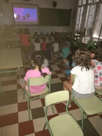 Participantes de las Escuelas de Verano “Holidays 3.0” realizan trabajos sobre la tolerancia, dentro de los actos de la “Semana de la Fuerza de la Memoria” - 5