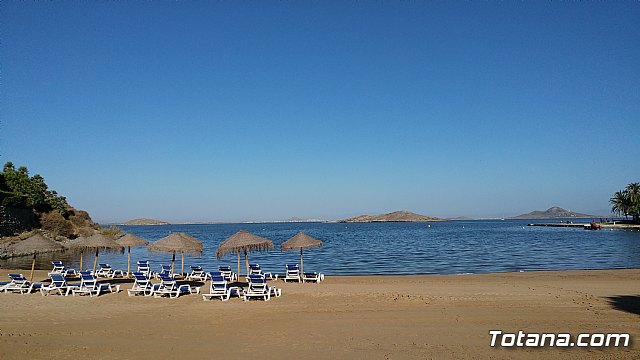 El programa de viajes “¡Vente a la playa!” se desarrolla un año ms durante los meses de verano en la Cala del Pino de La Manga del Mar Menor - 2