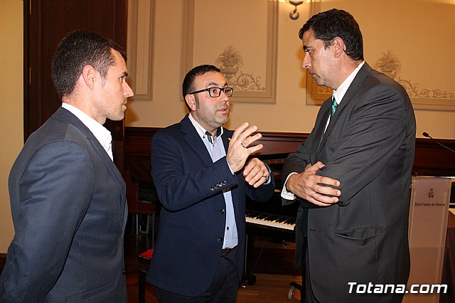 La Unin Monrquica de España se present oficialmente en Murcia - 1