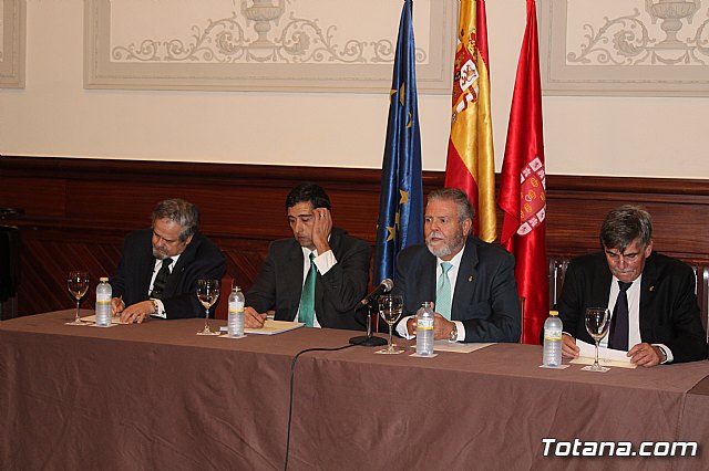 La Unin Monrquica de España se present oficialmente en Murcia - 7