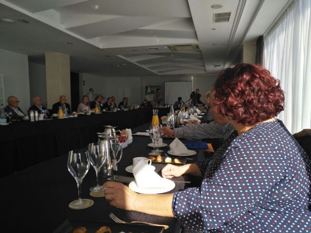 Las Mujeres Rurales y la Agrupacin de Regantes de El Raiguero han participado en el foro PROAGUA de Alicante - 1