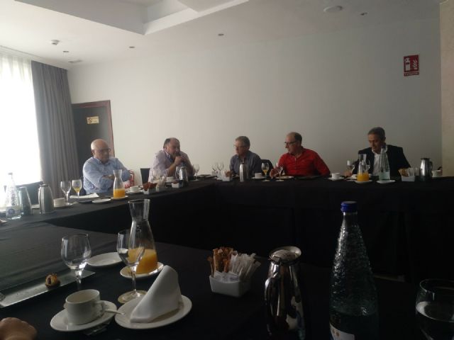 Las Mujeres Rurales y la Agrupacin de Regantes de El Raiguero han participado en el foro PROAGUA de Alicante - 4