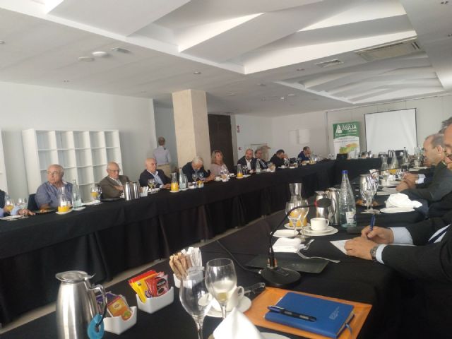 Las Mujeres Rurales y la Agrupacin de Regantes de El Raiguero han participado en el foro PROAGUA de Alicante - 5