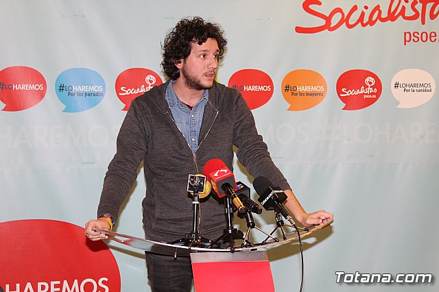 Juventudes Socialistas de Totana realiza un homenaje a su presidente de honor Laureano Molino - 6