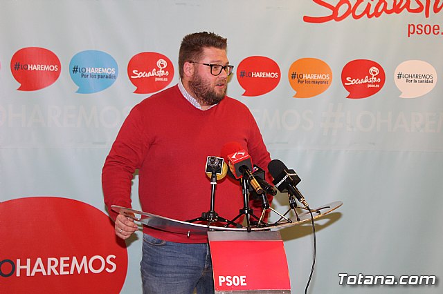 Juventudes Socialistas de Totana realiza un homenaje a su presidente de honor Laureano Molino - 11