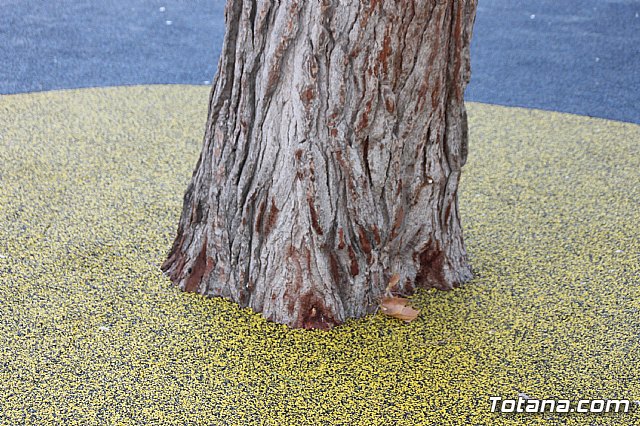 Abierta al pblico la nueva rea de juegos infantiles del parque municipal 