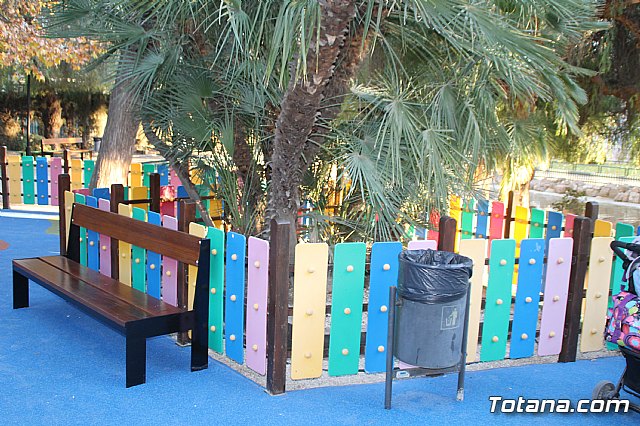 Abierta al pblico la nueva rea de juegos infantiles del parque municipal 