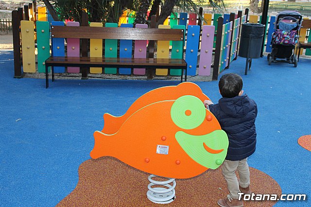 Abierta al pblico la nueva rea de juegos infantiles del parque municipal 