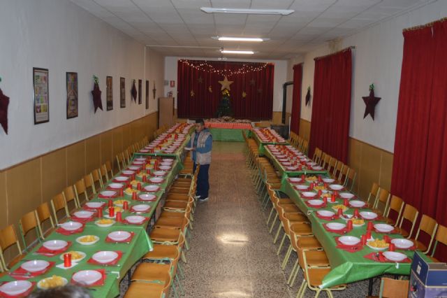 Critas Tres Avemaras organiz una cena especial de Noche Buena para sus beneficiarios - 2