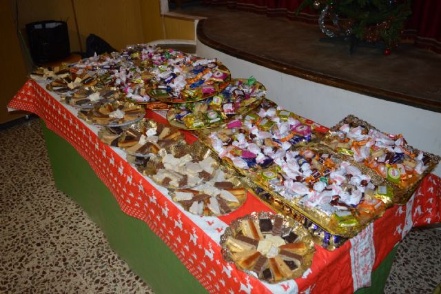 Critas Tres Avemaras organiz una cena especial de Noche Buena para sus beneficiarios - 6