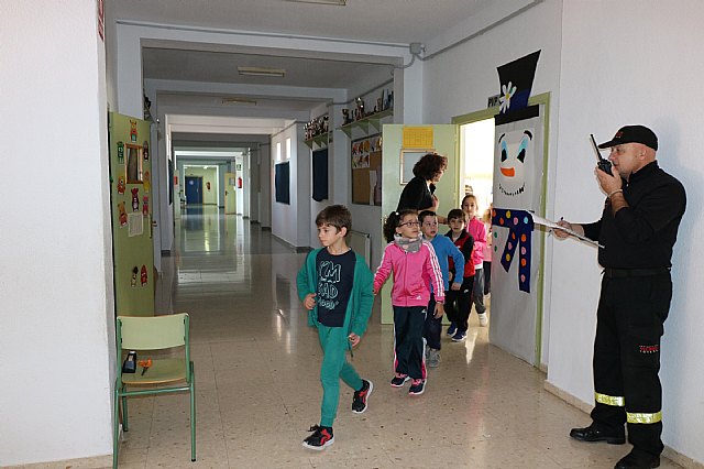 Proteccin Civil realiza un simulacro de incendio en el CEIB “Guadalentn” - 2