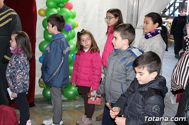 El Cartero Real enviado por Sus Majestades los Reyes Magos de Oriente recoge las misivas y deseos de los niños y niñas - 5