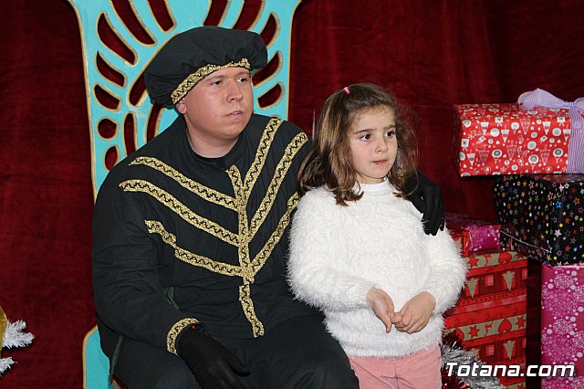 El Cartero Real enviado por Sus Majestades los Reyes Magos de Oriente recoge las misivas y deseos de los niños y niñas - 14