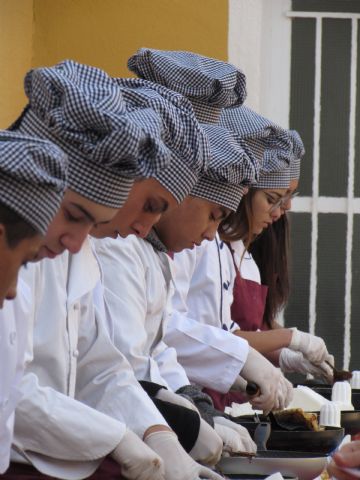 Alumnos del Aula Ocupacional realizan una visita de al IES Prado Mayor - 4
