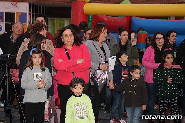 DGenes celebra su 10º aniversario con hinchables, personajes de animacin y una suelta de globos - 23