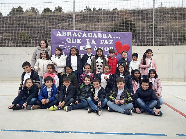 El CEIP La Cruz celebr el Da Escolar de la No Violencia y la Paz - 7