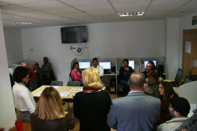 La consejera de Familia e Igualdad de Oportunidades, Violante Toms, visit hoy Totana - 10