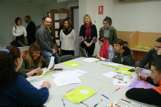 La consejera de Familia e Igualdad de Oportunidades, Violante Toms, visit hoy Totana - 17