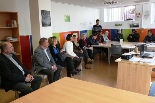 La consejera de Familia e Igualdad de Oportunidades, Violante Toms, visit hoy Totana - 28