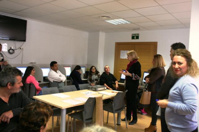 La consejera de Familia e Igualdad de Oportunidades, Violante Toms, visit hoy Totana - 35