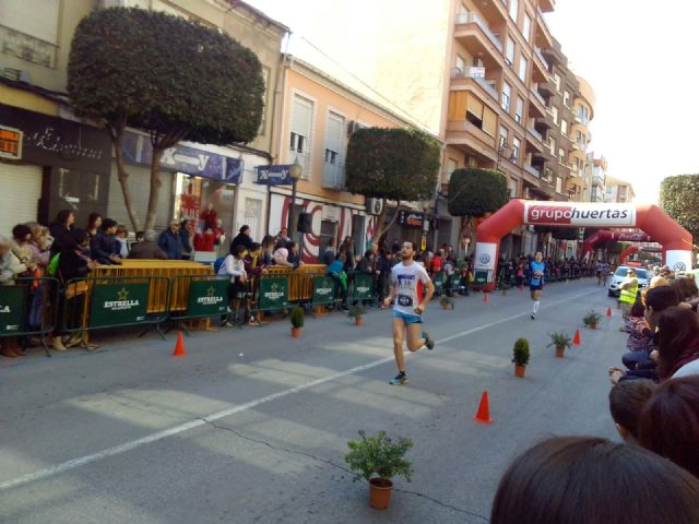 Atletas del Club Atletismo Totana participaron en la V Carrera Base Area de Alcantarilla y Maratn de Sevilla - 6