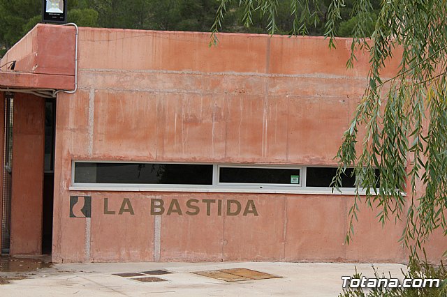 Los diputados del grupo parlamentario Popular, encabezados por su portavoz Vctor Manuel Martnez, visitaron el yacimiento arqueolgico La Bastida, en Totana - 2