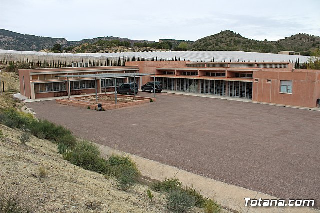 Los diputados del grupo parlamentario Popular, encabezados por su portavoz Vctor Manuel Martnez, visitaron el yacimiento arqueolgico La Bastida, en Totana - 9