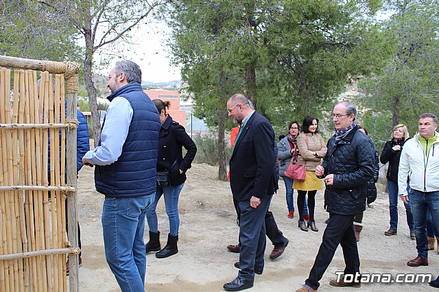 Los diputados del grupo parlamentario Popular, encabezados por su portavoz Vctor Manuel Martnez, visitaron el yacimiento arqueolgico La Bastida, en Totana - 19