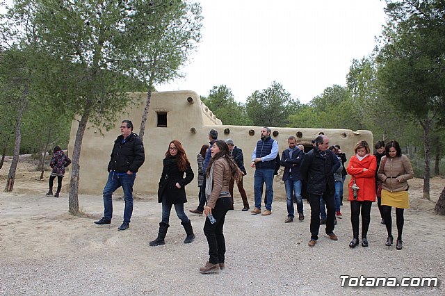 Los diputados del grupo parlamentario Popular, encabezados por su portavoz Vctor Manuel Martnez, visitaron el yacimiento arqueolgico La Bastida, en Totana - 23