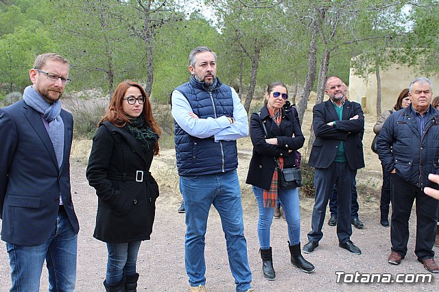 Los diputados del grupo parlamentario Popular, encabezados por su portavoz Vctor Manuel Martnez, visitaron el yacimiento arqueolgico La Bastida, en Totana - 25