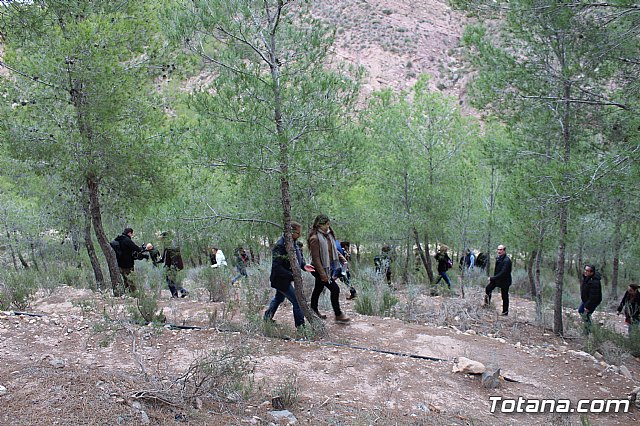 Los diputados del grupo parlamentario Popular, encabezados por su portavoz Vctor Manuel Martnez, visitaron el yacimiento arqueolgico La Bastida, en Totana - 38