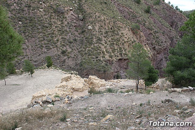 Los diputados del grupo parlamentario Popular, encabezados por su portavoz Vctor Manuel Martnez, visitaron el yacimiento arqueolgico La Bastida, en Totana - 39