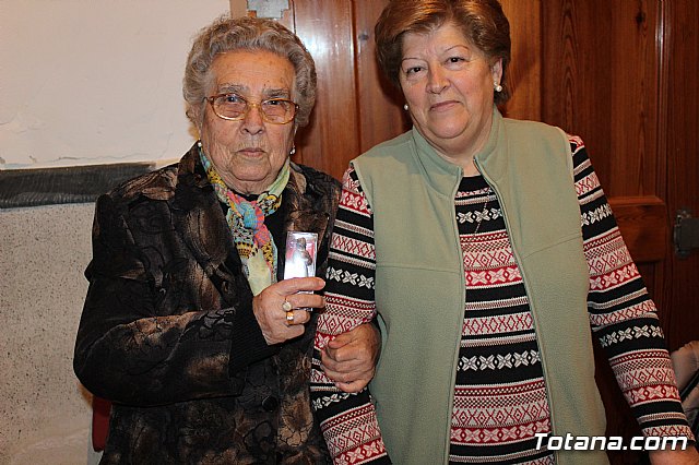 Muchos vecinos mostraron su devocin al Cristo de Medinacelli - 10