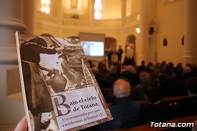 El cronista oficial de la ciudad, Juan Cnovas Mulero, presenta su ltimo libro “Bajo el cielo de Totana. Un recorrido por sus espacios urbanos (I)” - 18