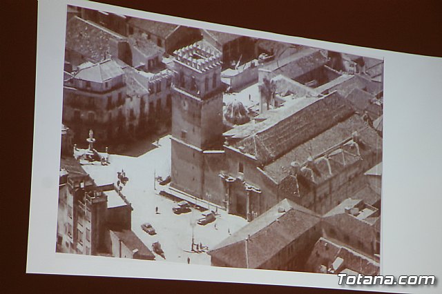 El cronista oficial de la ciudad, Juan Cnovas Mulero, presenta su ltimo libro “Bajo el cielo de Totana. Un recorrido por sus espacios urbanos (I)” - 29
