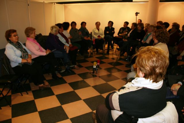 Mesa redonda “¡Adis a mi querida España! - 11