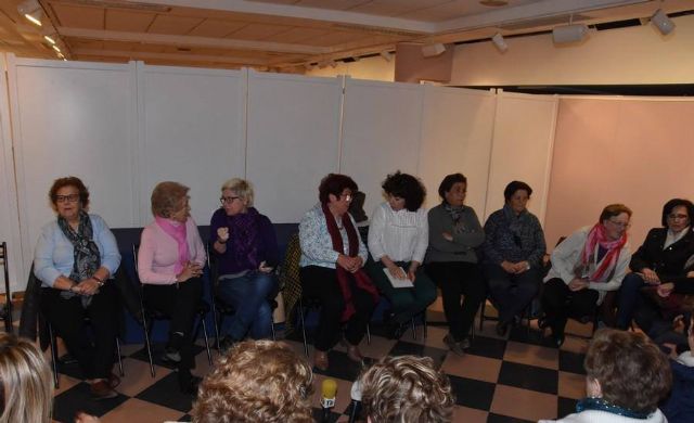 Mesa redonda “¡Adis a mi querida España! - 13