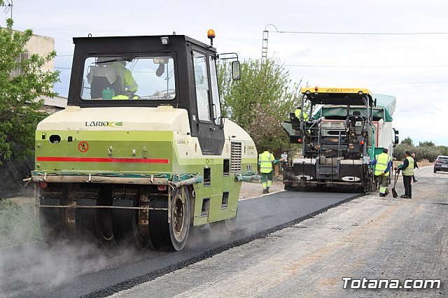 La Concejala de Caminos pavimenta, con recursos propios, los caminos de COATO y Ezequiel, junto a la Ciudad Deportiva - 16